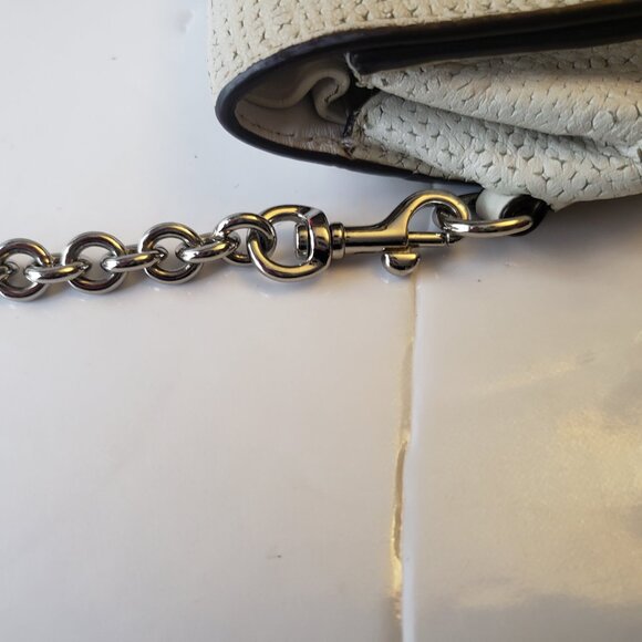 Coach crossbody bag.Small, rectangular bag with a flap closure - Picture 8 of 16